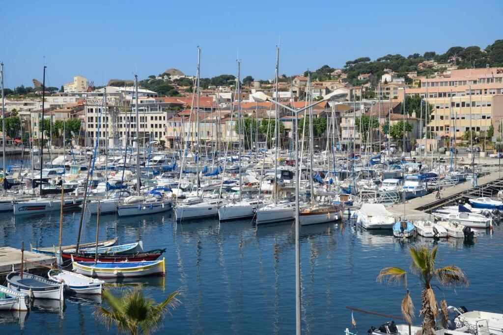 La Ciotat - Magnifique Appartement Climatise Sur Le Port Exterior foto